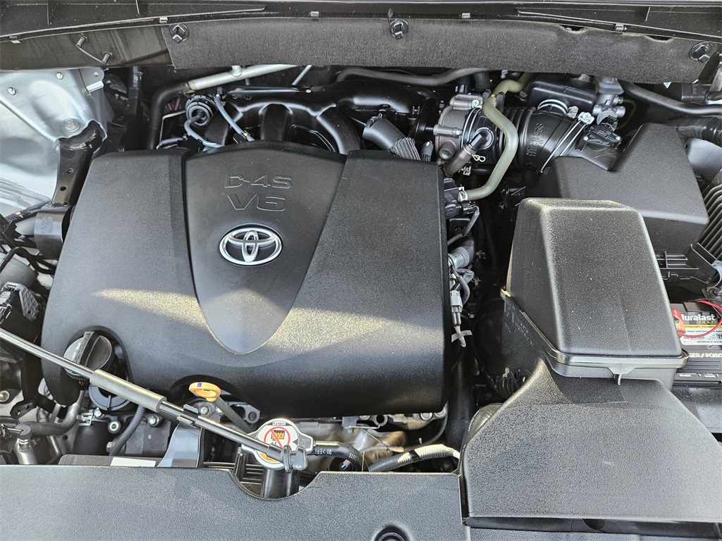 2018 Toyota Highlander Limited Platinum photo 27