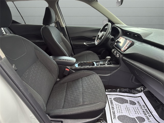 2024 Nissan Kicks SV photo 9