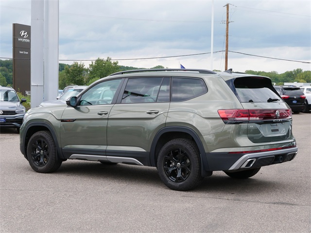 2025 Volkswagen Atlas Peak Edition photo 5