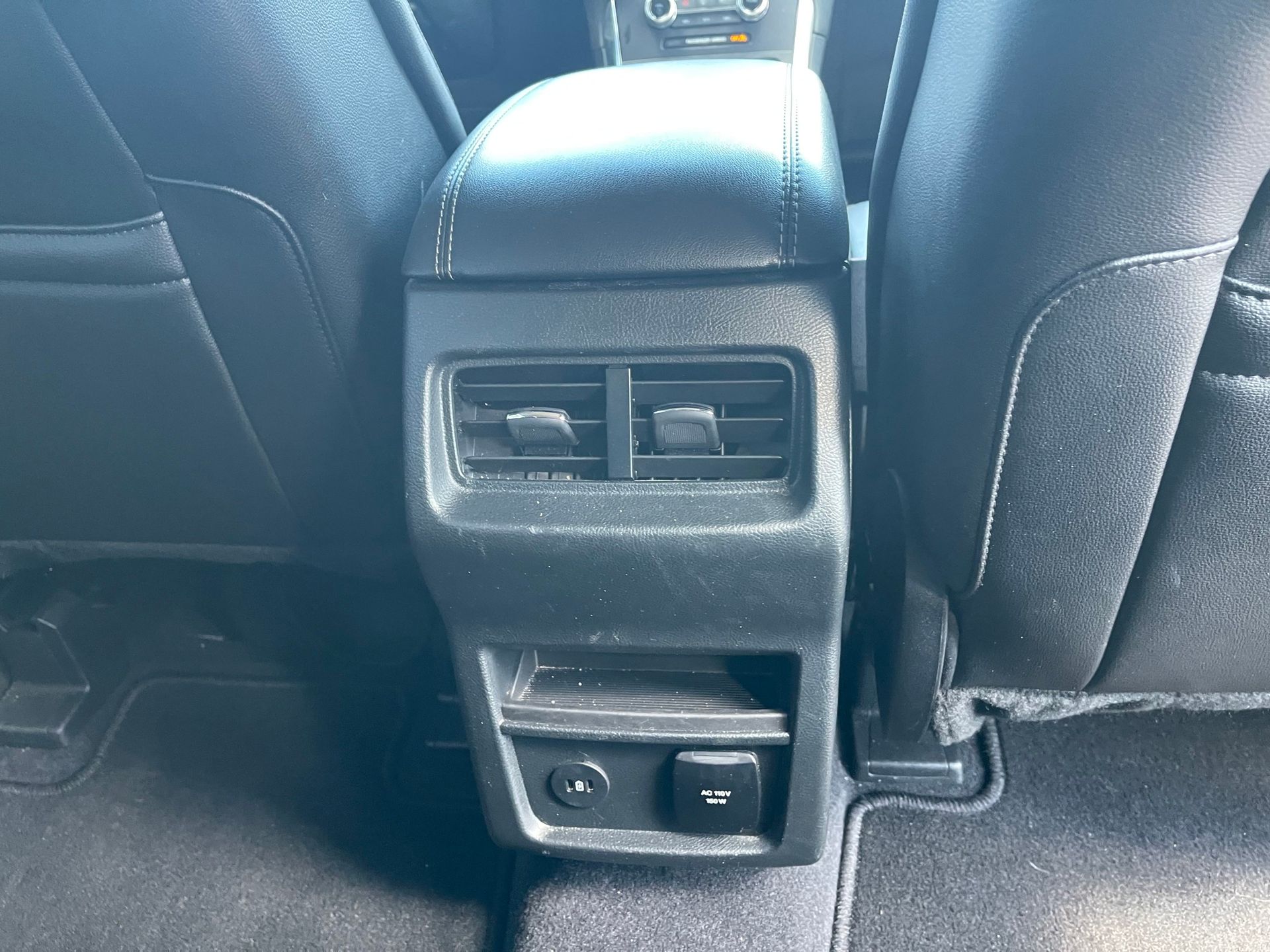2024 Ford Edge Titanium photo 26