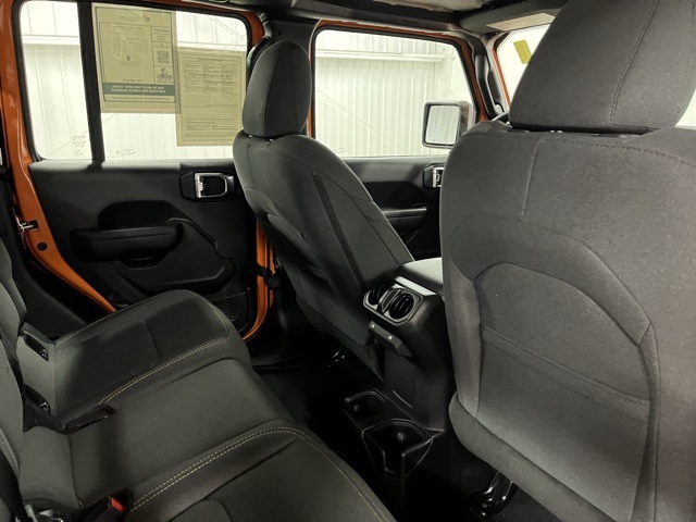 2025 Jeep Gladiator Sport photo 17