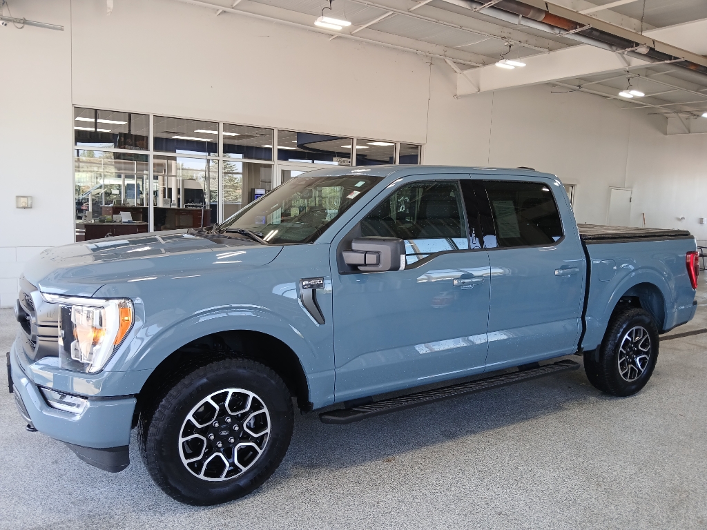 2023 Ford F-150 XLT photo 5