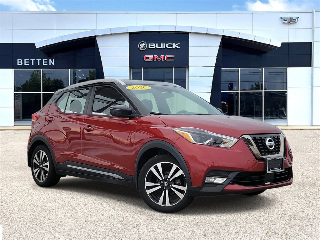 2020 Nissan Kicks SR's photo