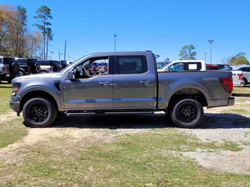 2025 Ford F-150 XLT photo 4