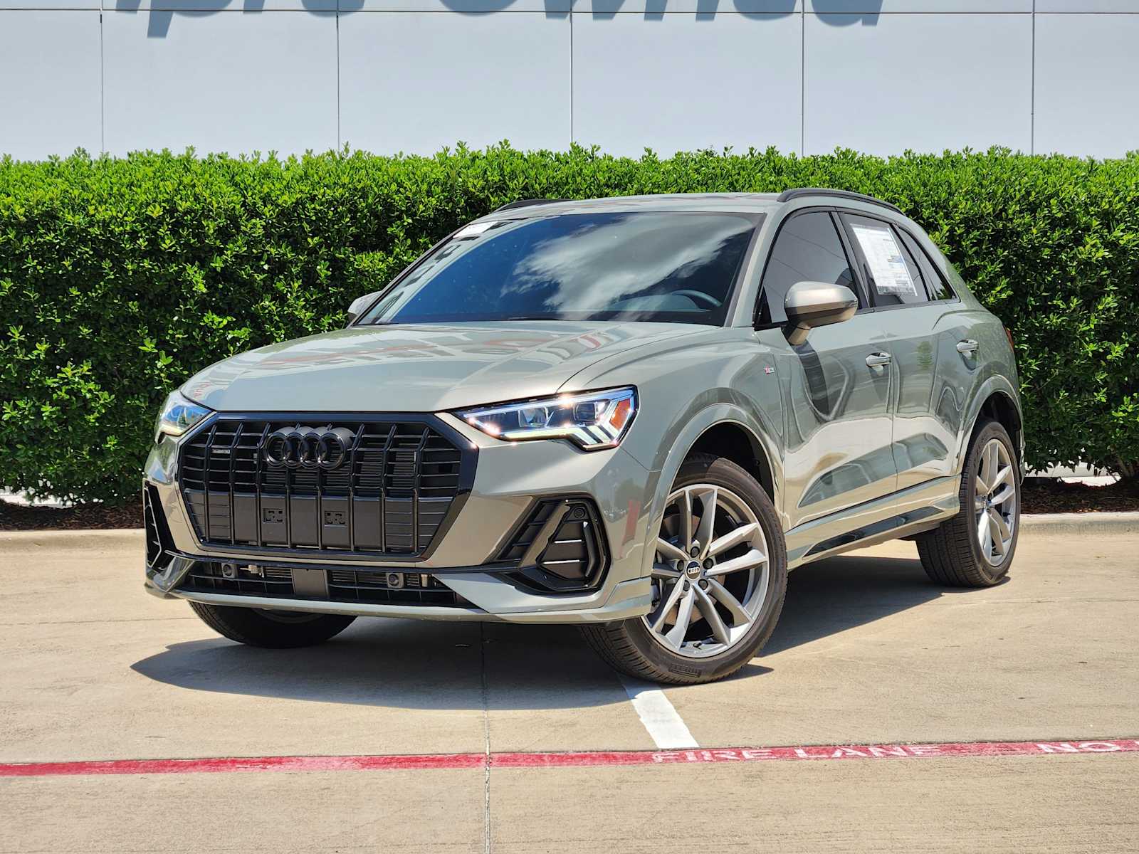 2025 Audi Q3 S line Premium