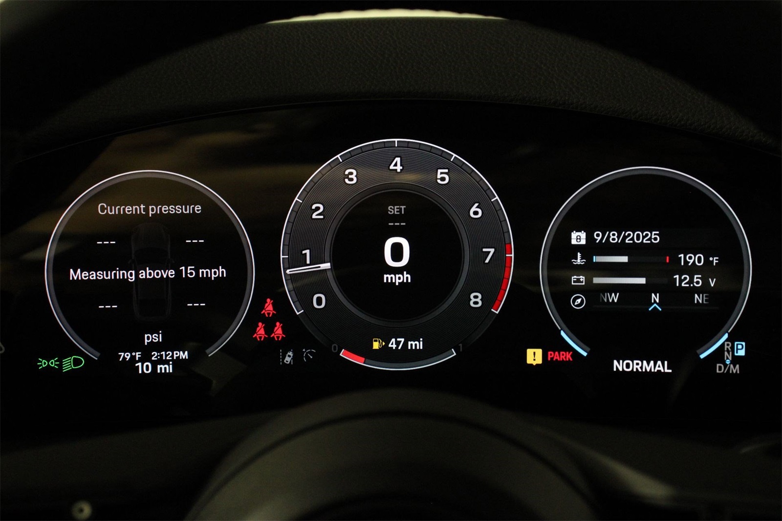 2025 Porsche Panamera 4 photo 13