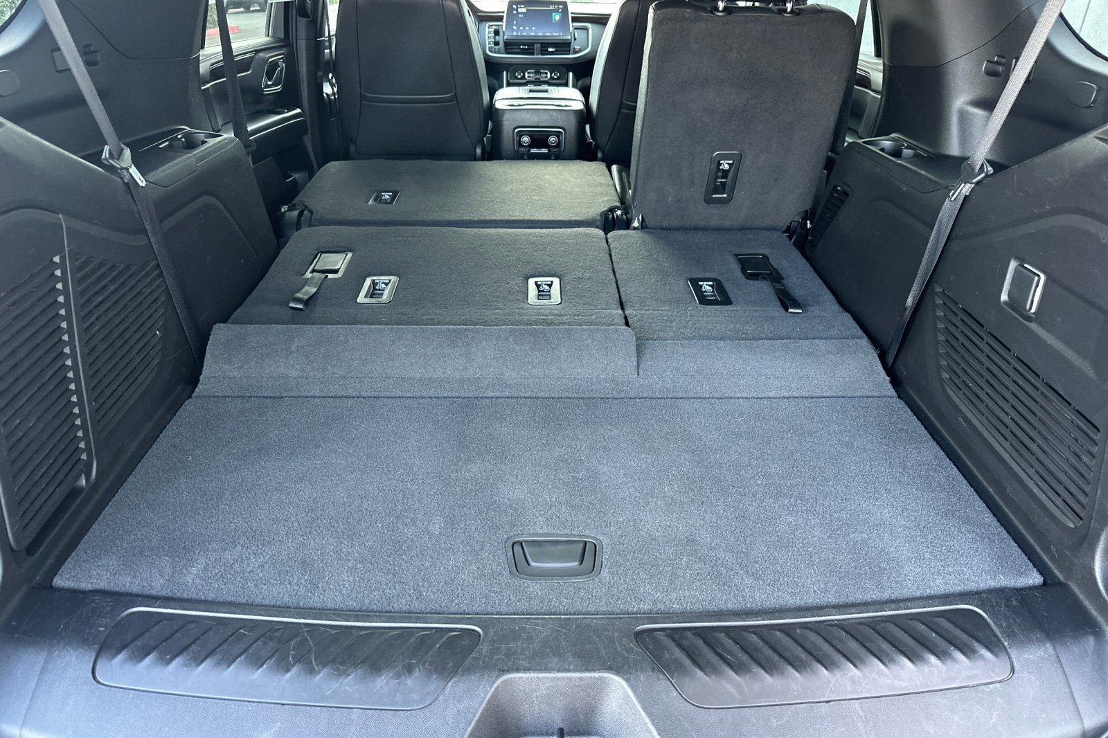 2023 Chevrolet Tahoe LT photo 13