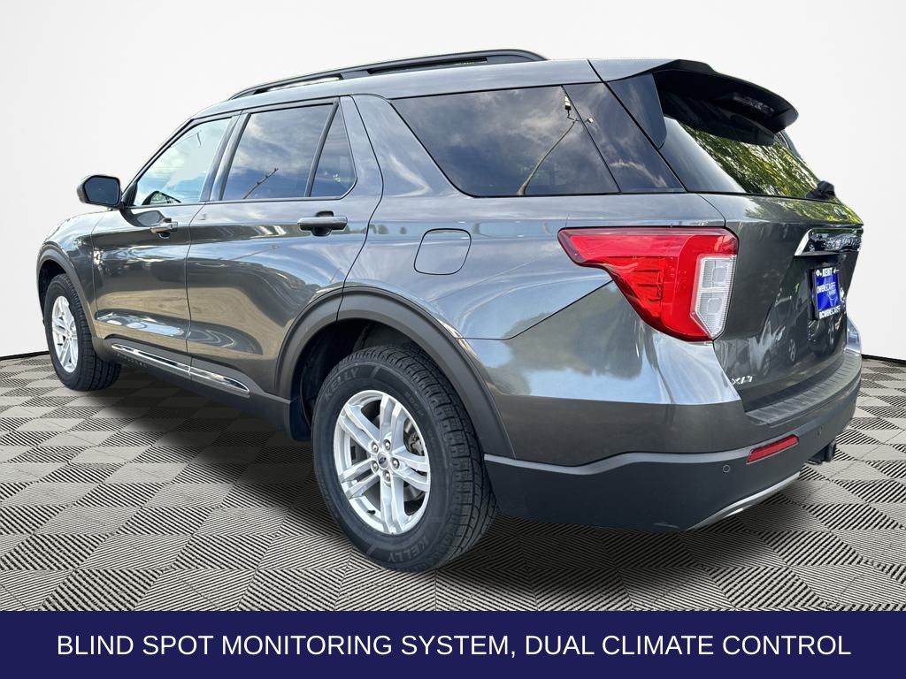 2020 Ford Explorer XLT photo 2