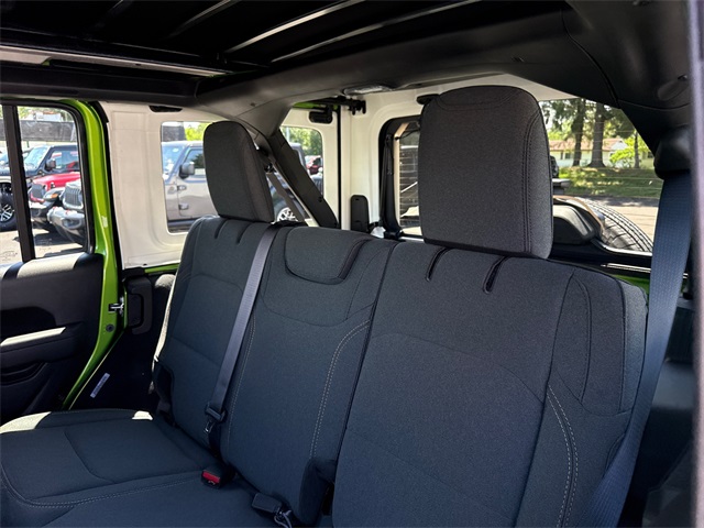 2025 Jeep Wrangler Sport S photo 4