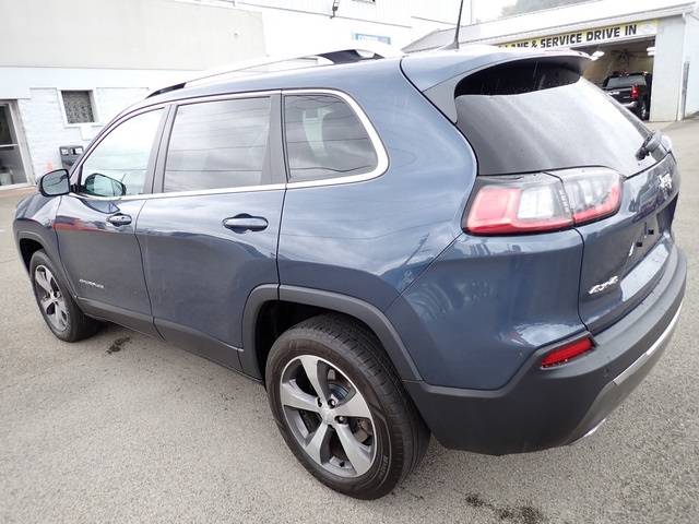 2019 Jeep Cherokee Limited photo 2
