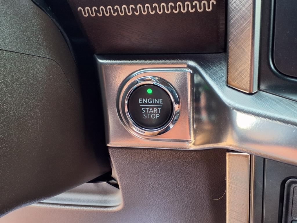 2023 Ford F-150 King Ranch photo 12