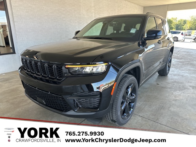 2025 Jeep Grand Cherokee Altitude's photo