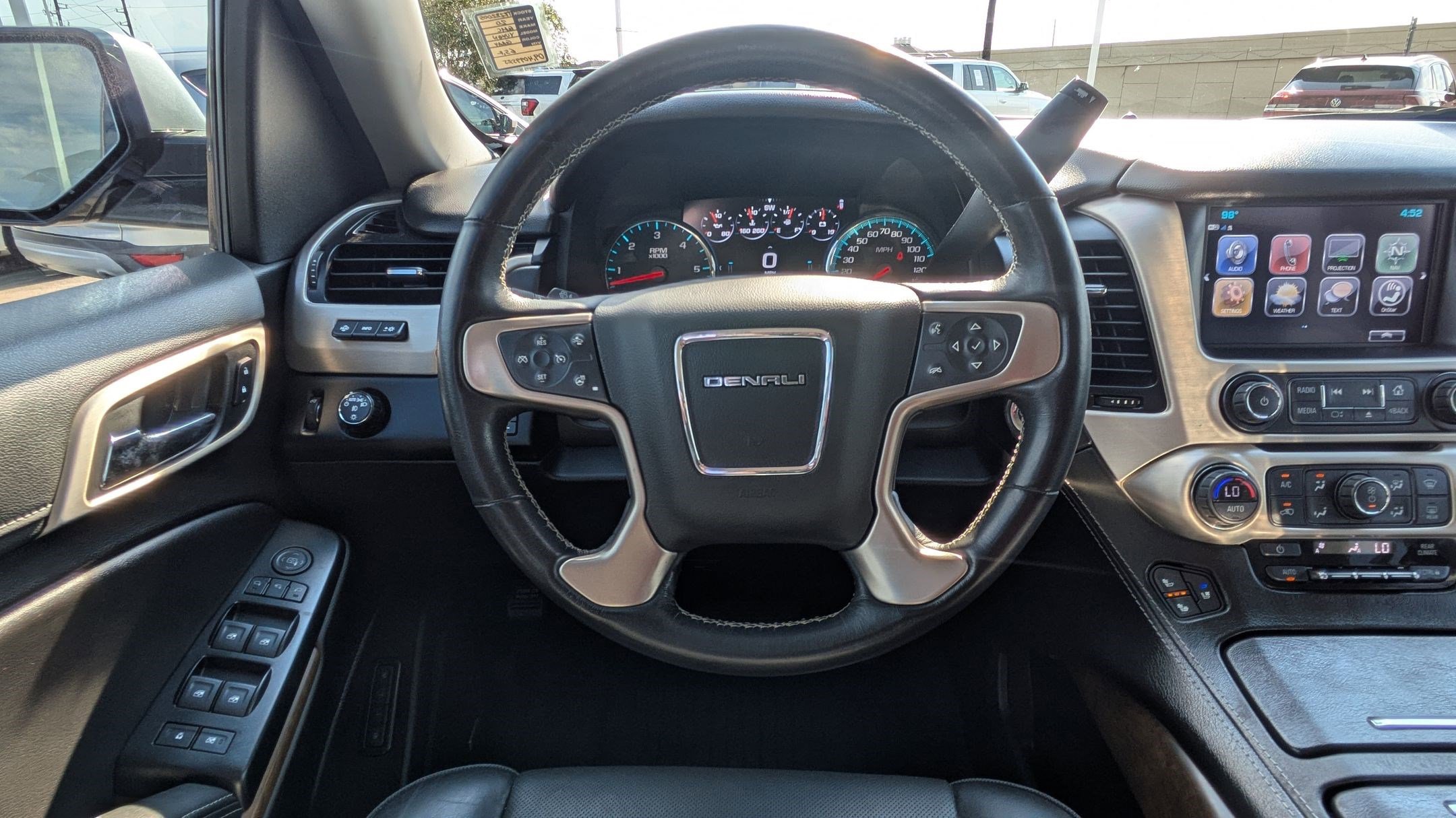 2020 Gmc Yukon XL Denali photo 25