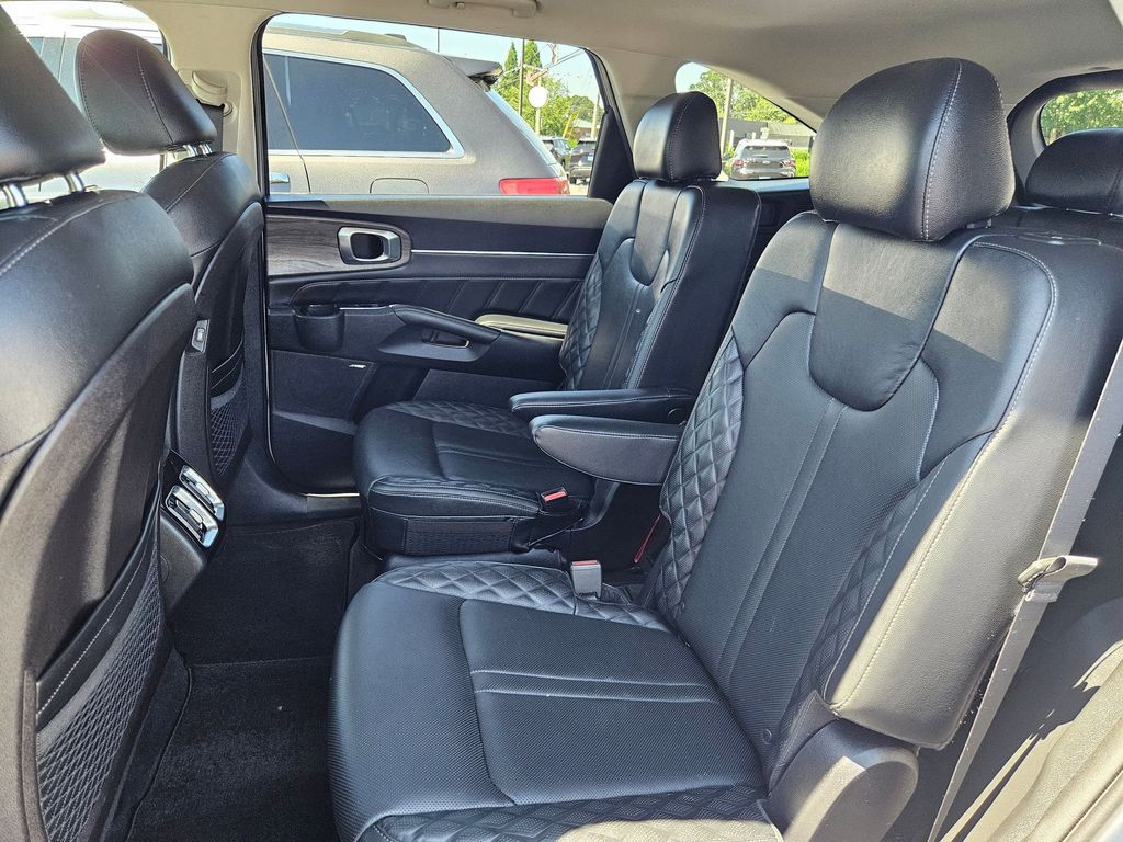 2022 Kia Sorento X-Line SX Prestige photo 22