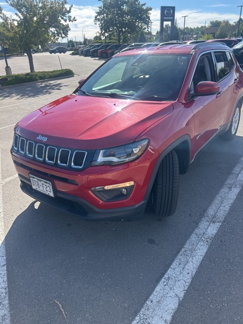 2018 Jeep Compass Latitude photo 2