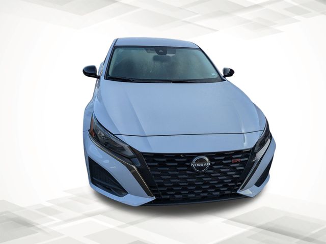 2024 Nissan Altima 2.5 SR photo 4