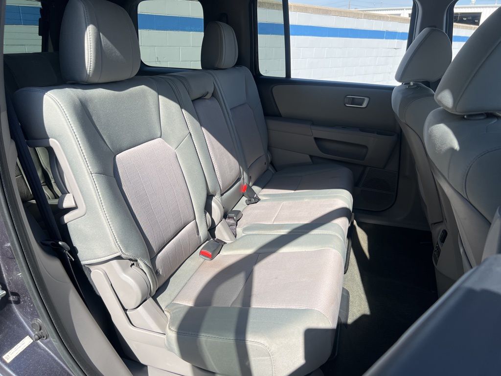 2015 Honda Pilot SE photo 23