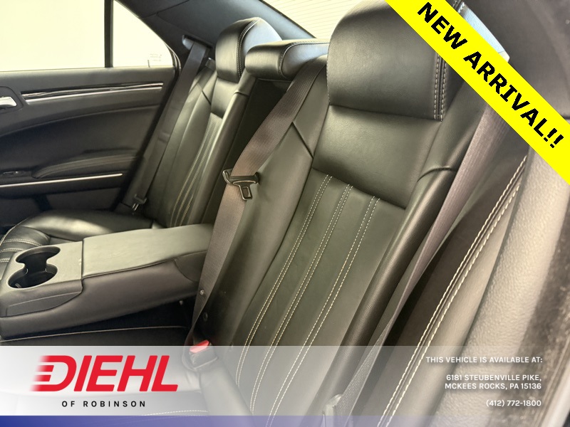 2022 Chrysler 300 S photo 15
