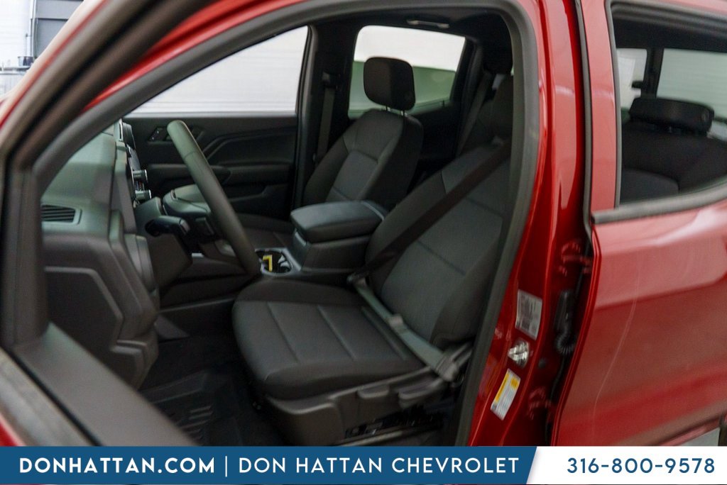 2026 Chevrolet Colorado Trail Boss photo 4