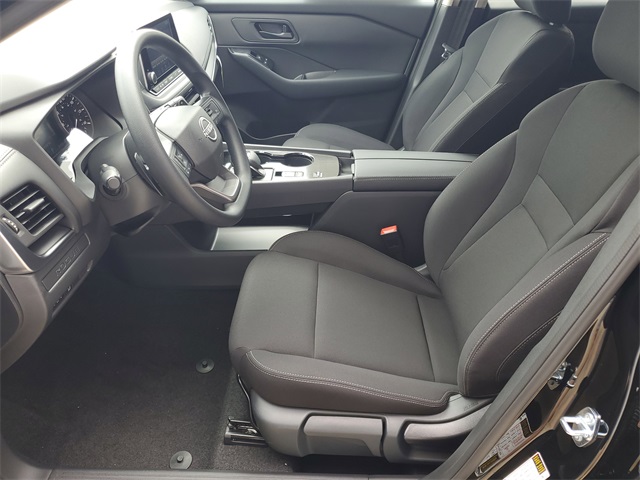 2025 Nissan Rogue S photo 11