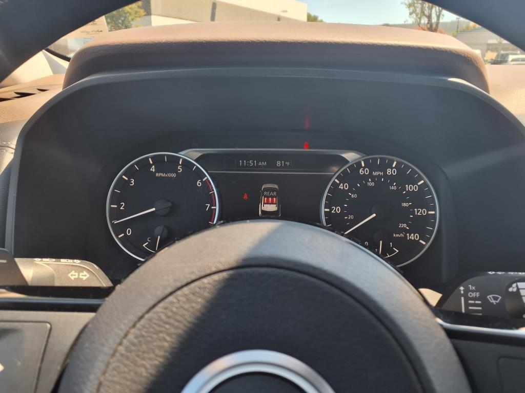 2023 Nissan Rogue SV photo 12