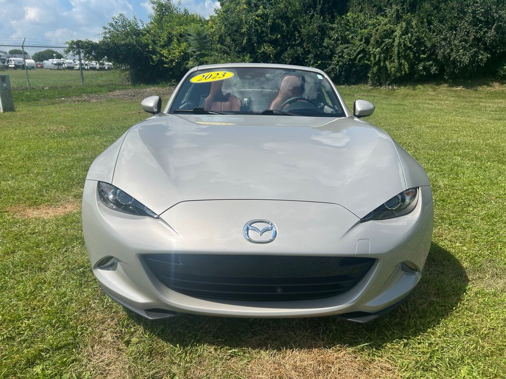 2023 Mazda MX-5 Miata RF Miata Grand Touring photo 13