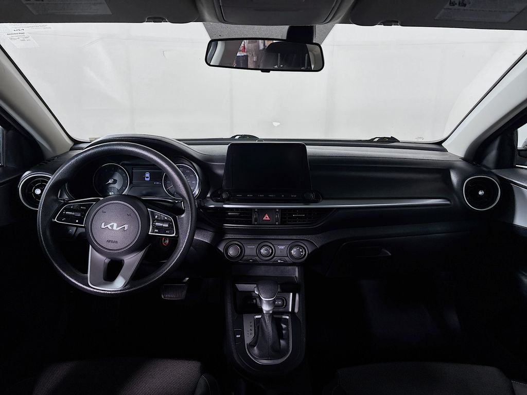 2023 Kia Forte LXS photo 11