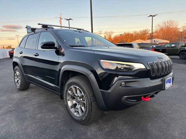 2022 Jeep Cherokee Trailhawk photo 2