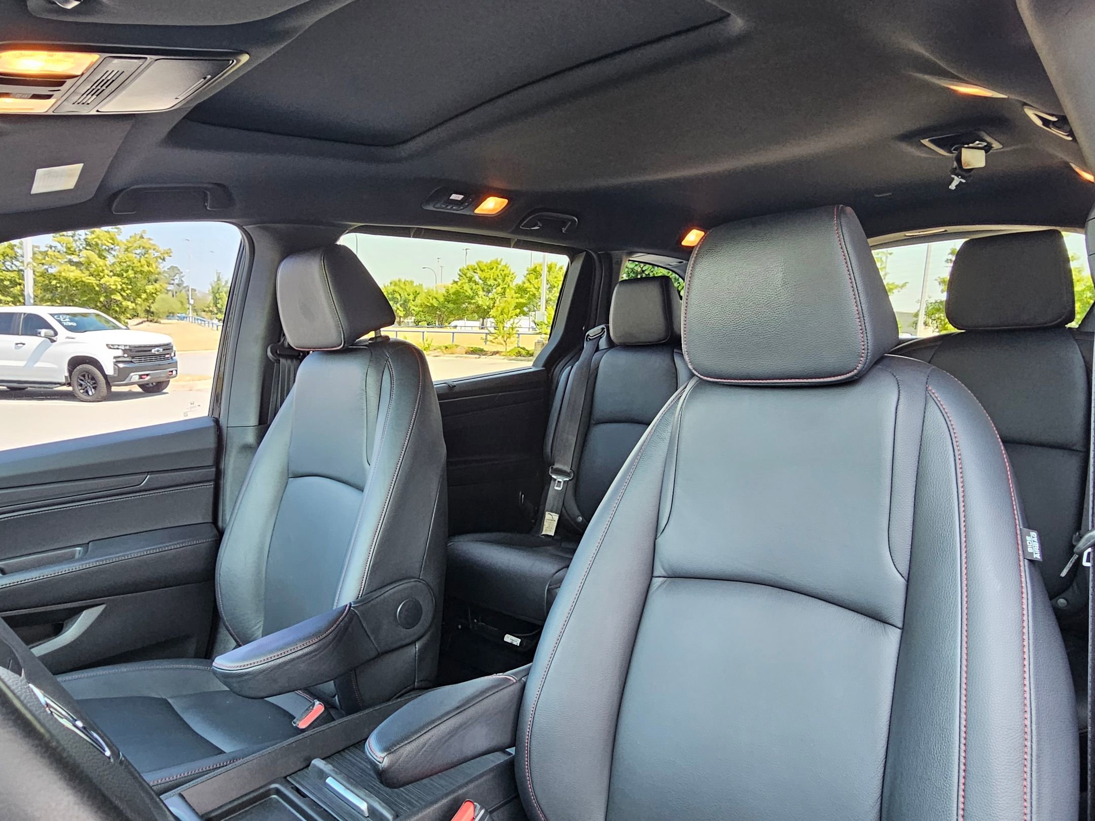 2023 Honda Odyssey Sport photo 21