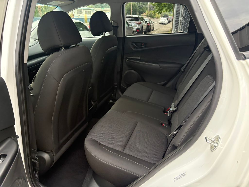 2023 Hyundai Kona SEL photo 25