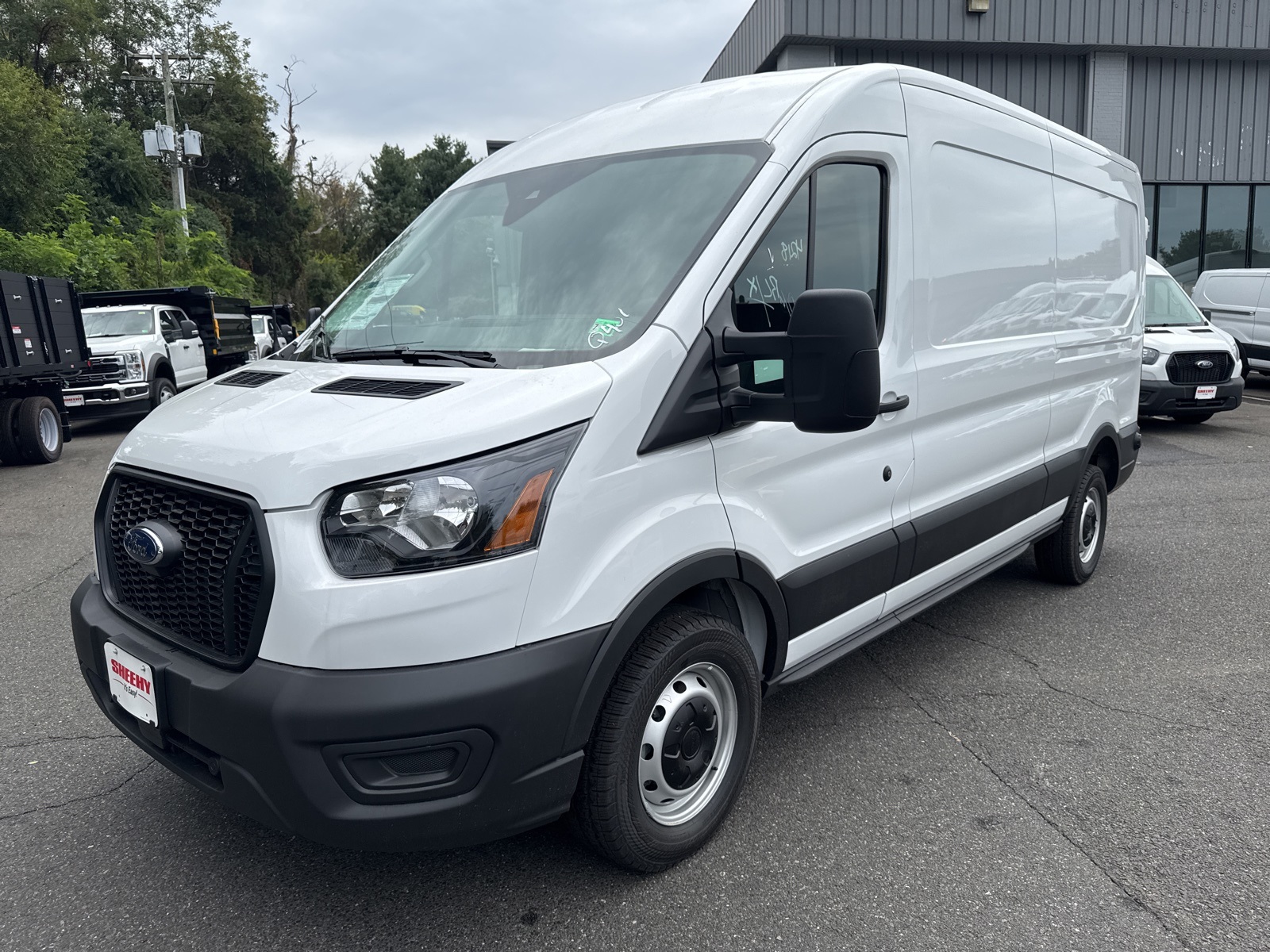 2025 Ford Transit photo 4