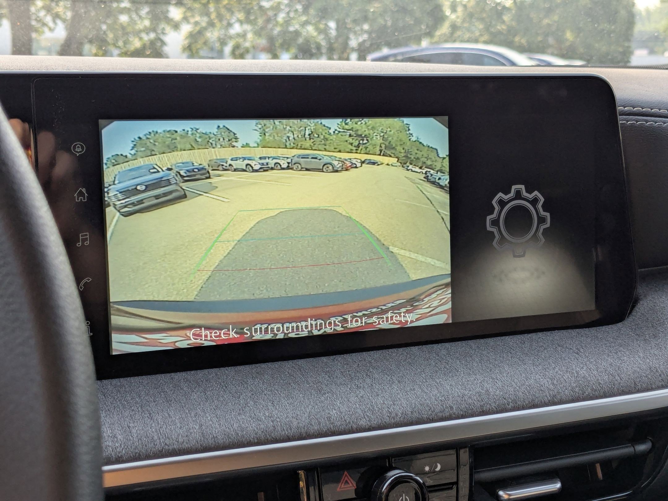 2025 Nissan Kicks SV photo 4