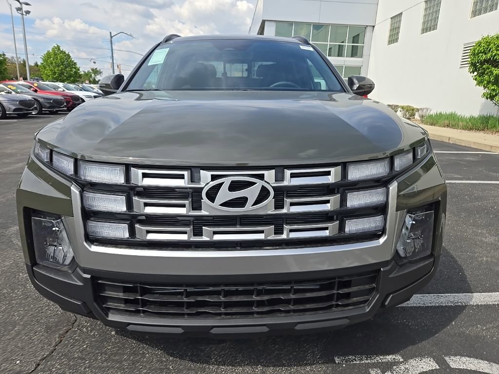 2025 Hyundai Santa Cruz SEL Activity photo 3