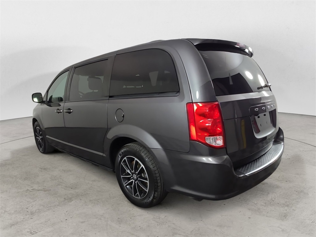 2018 Dodge Grand Caravan GT photo 2