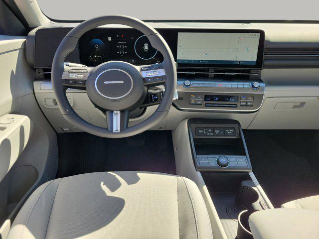 2025 Hyundai Kona SEL photo 4