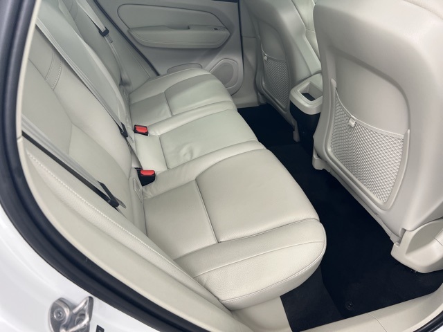 2024 Volvo XC60 B5 Plus photo 23