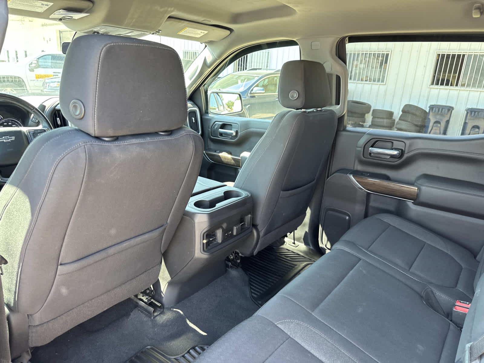 2021 Chevrolet Silverado RST photo 29