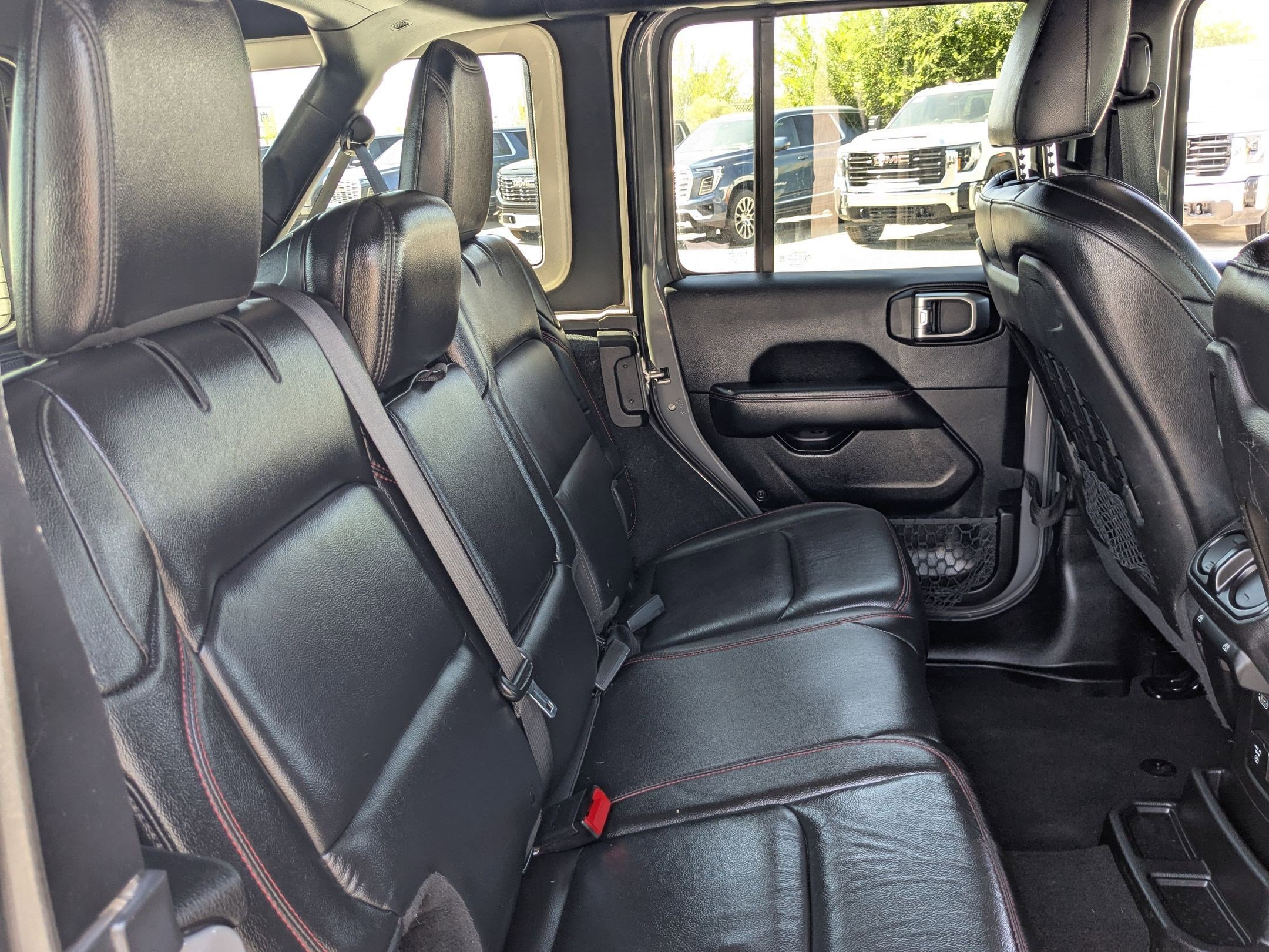 2018 Jeep Wrangler Unlimited Rubicon photo 23
