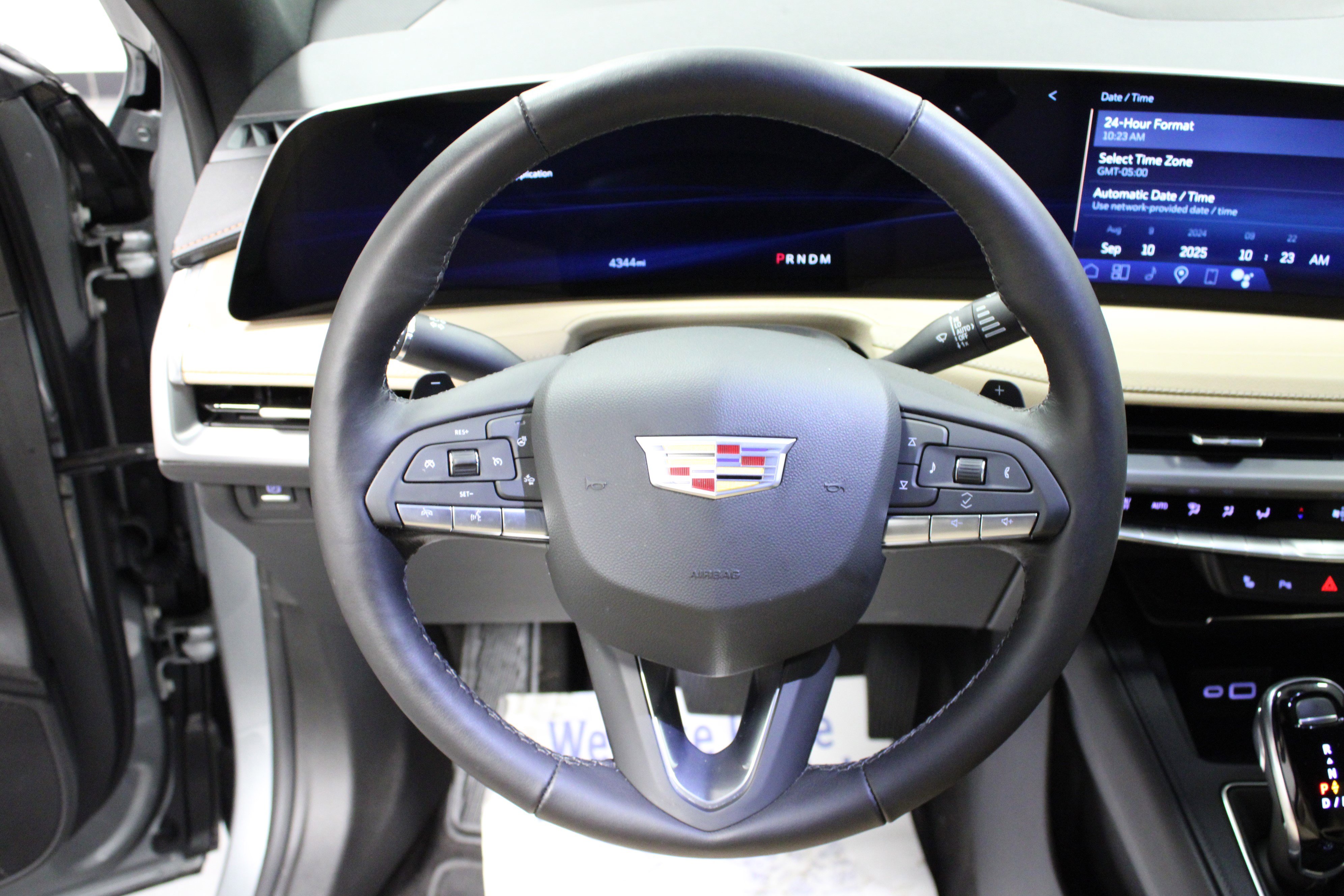 2025 Cadillac XT4 Premium Luxury photo 15