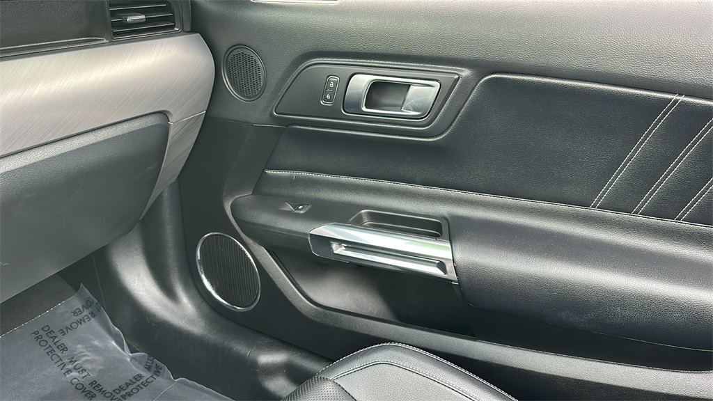 2022 Ford Mustang EcoBoost Premium photo 27