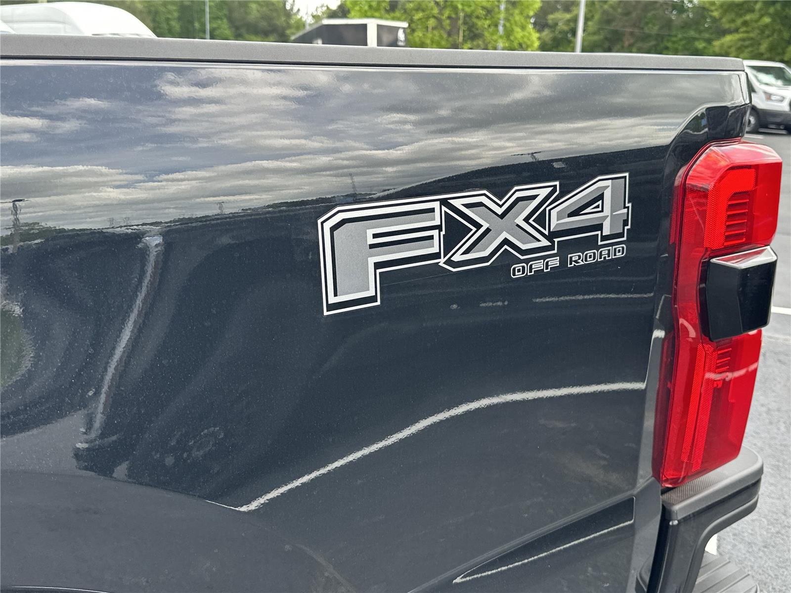 2025 Ford F-250 Lariat photo 30