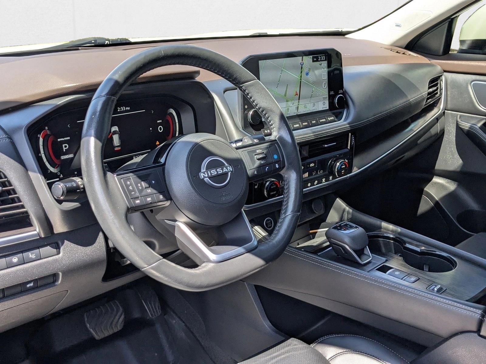 2022 Nissan Rogue Platinum photo 6