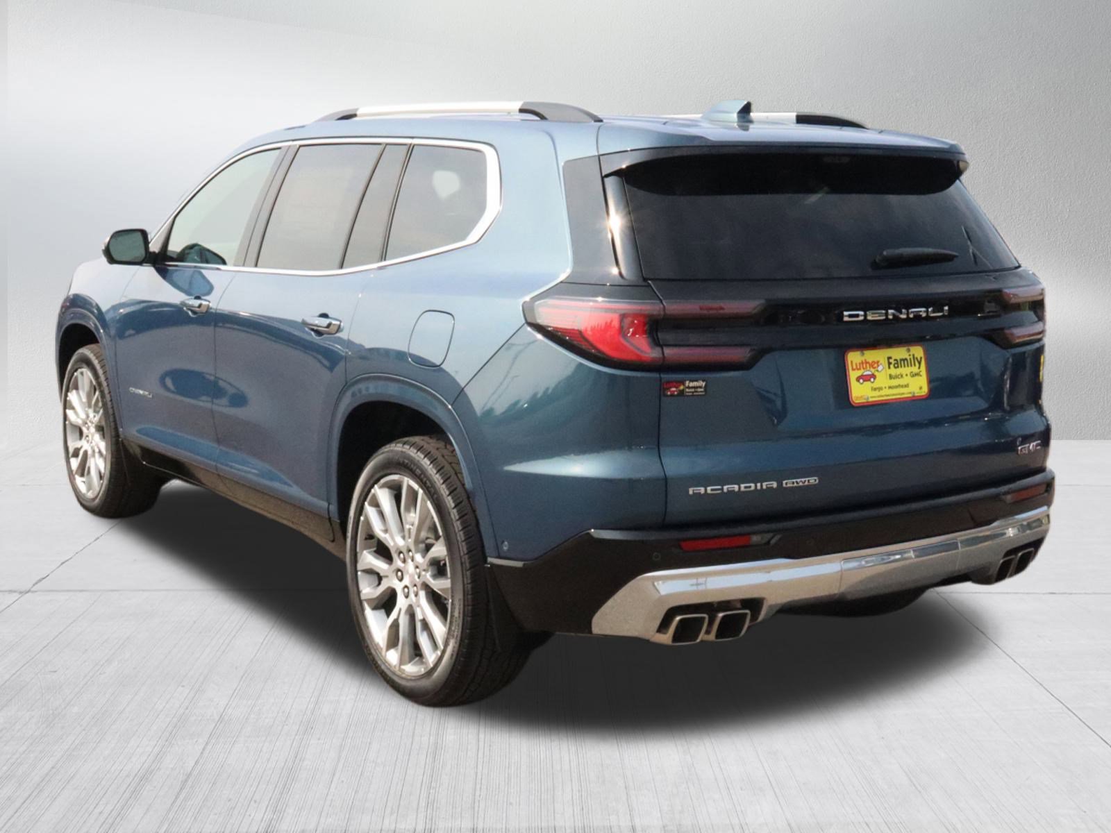 2026 Gmc Acadia Denali photo 3