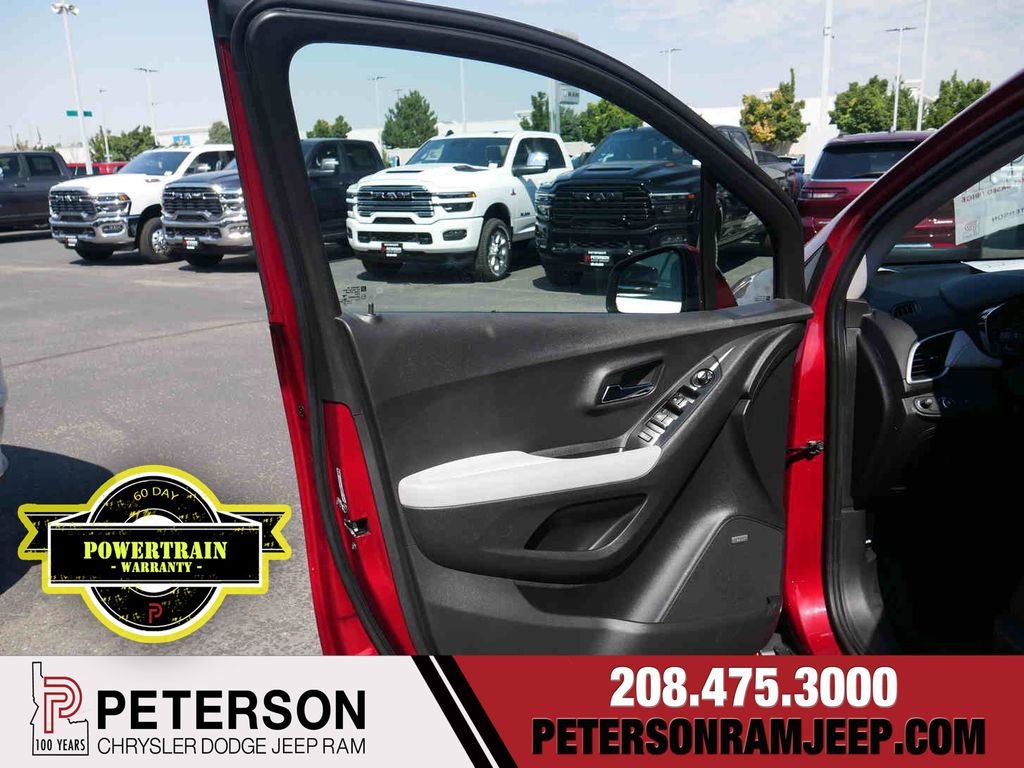 2020 Chevrolet Trax Premier photo 18
