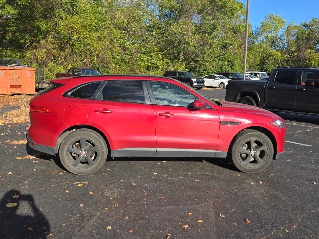 2020 Jaguar F-PACE Premium photo 8