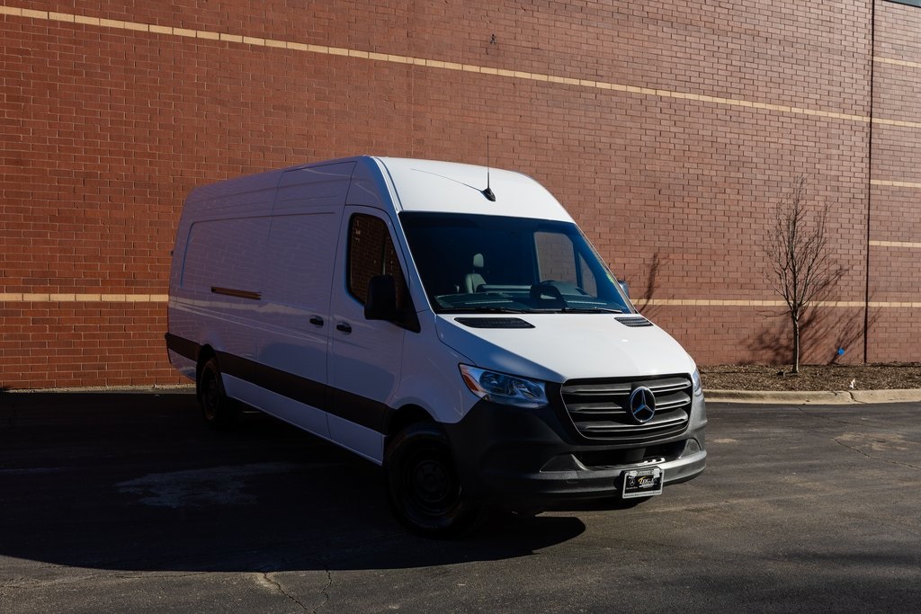 2025 Mercedes-Benz Sprinter Sprinter 2500's photo