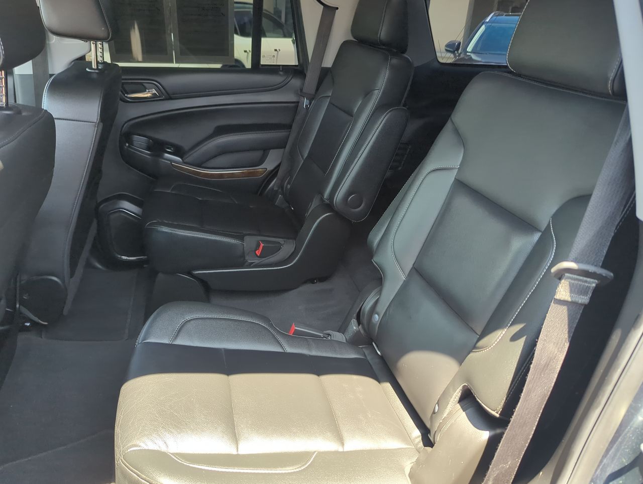 2020 Chevrolet Tahoe LT photo 23