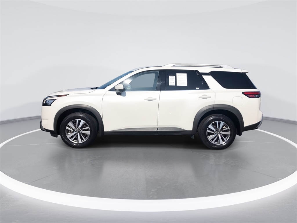 2022 Nissan Pathfinder SL photo 5