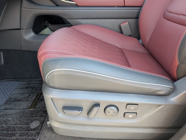 2026 Infiniti QX80 photo 25