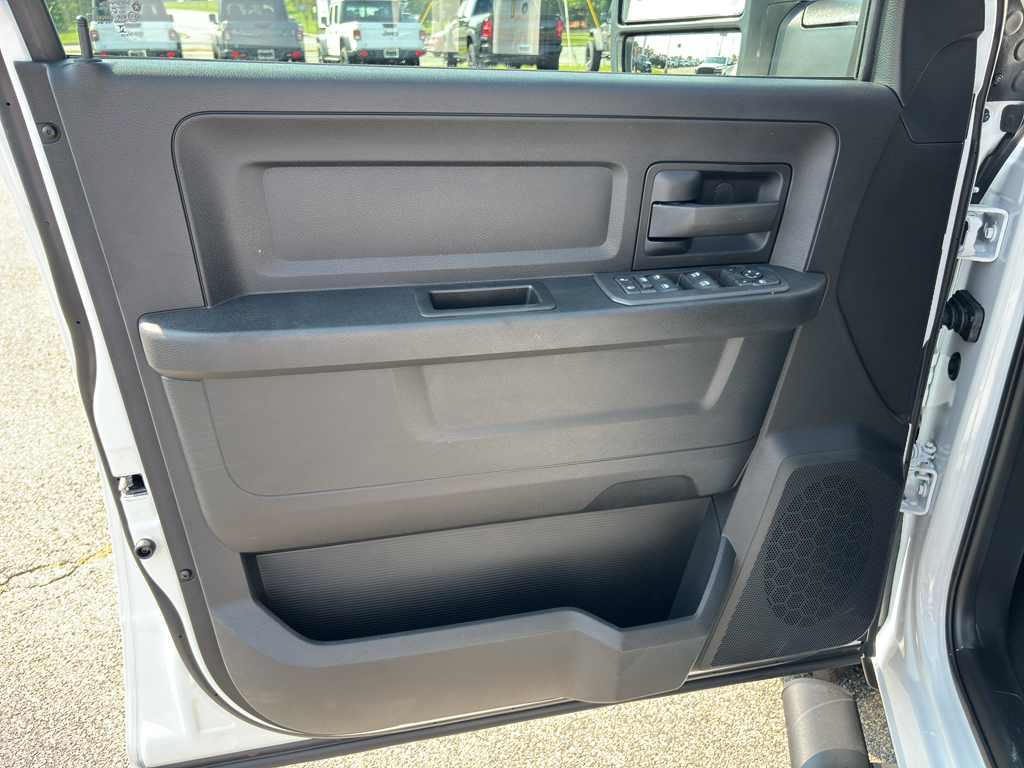 2025 Ram 2500 Tradesman photo 22